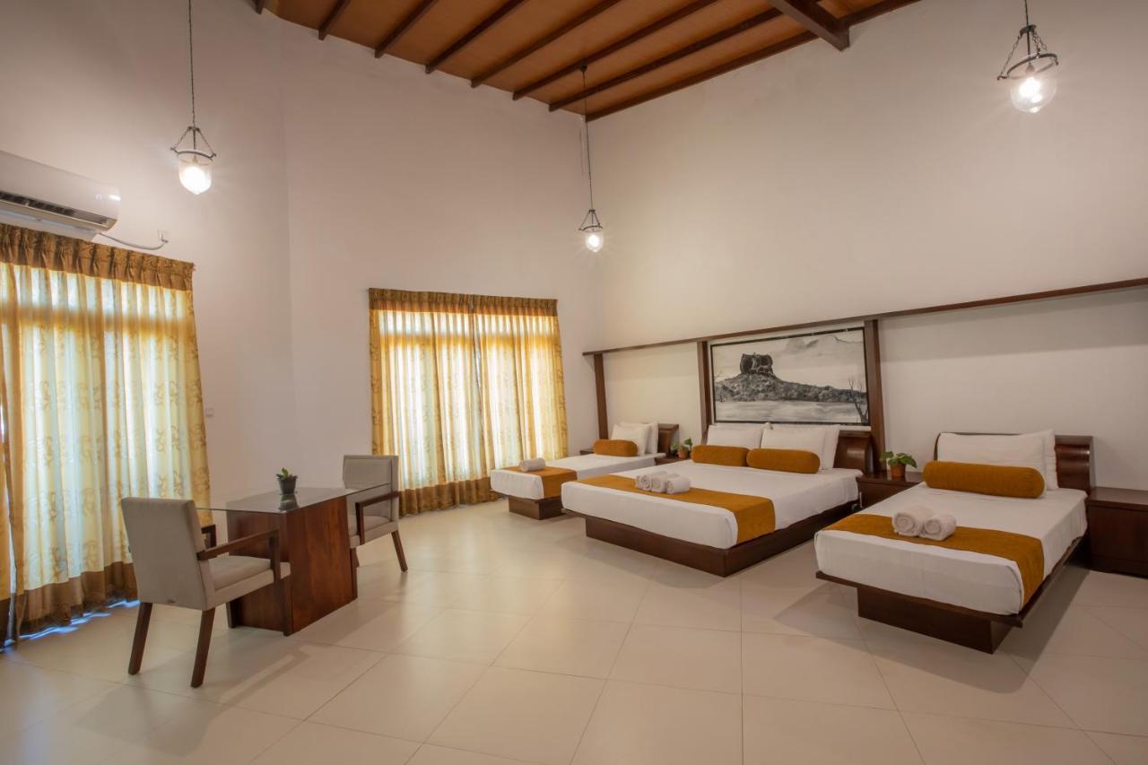 Sigiriya Wewa Addara Hotel - Hotel By The Lake Экстерьер фото
