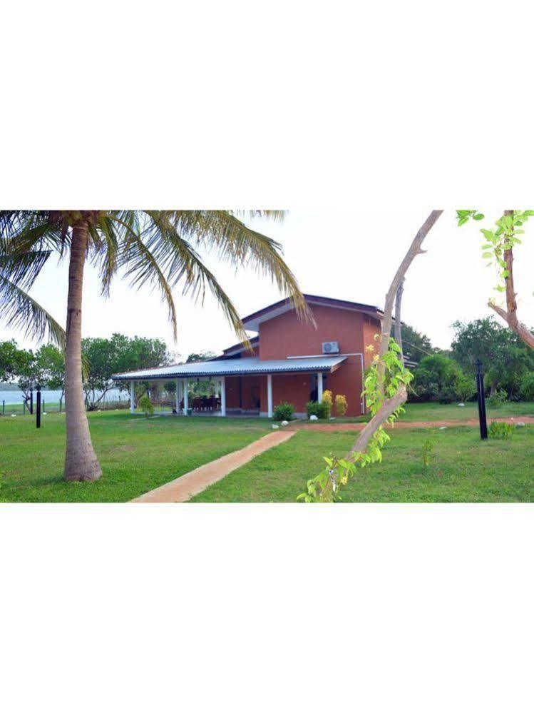 Sigiriya Wewa Addara Hotel - Hotel By The Lake Экстерьер фото