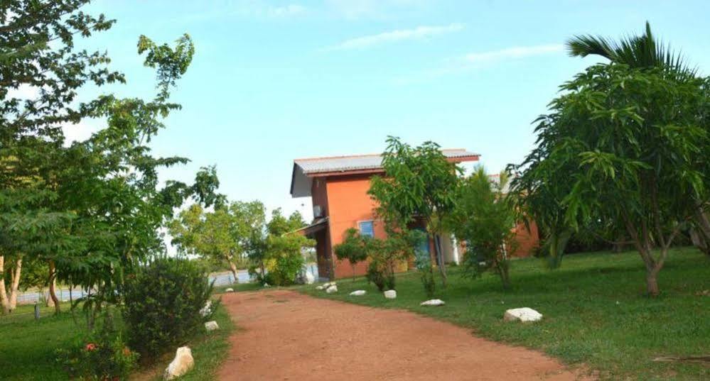 Sigiriya Wewa Addara Hotel - Hotel By The Lake Экстерьер фото